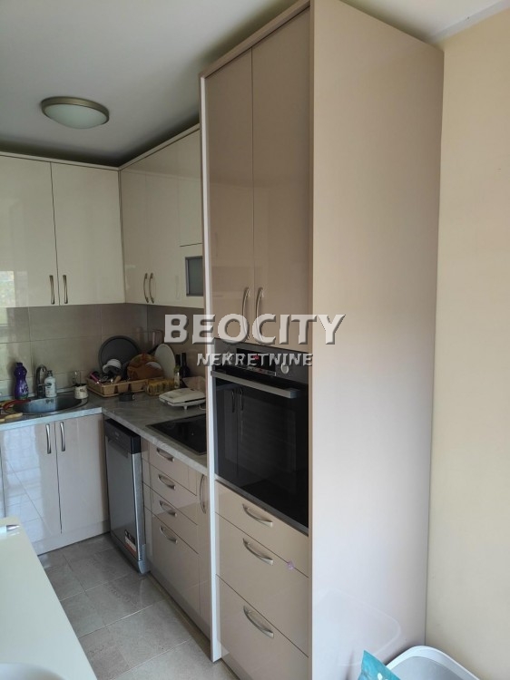 četvorosoban stan, 100 m2, Novo naselje, Bulevar Jovana Dučića ID: 105609 6