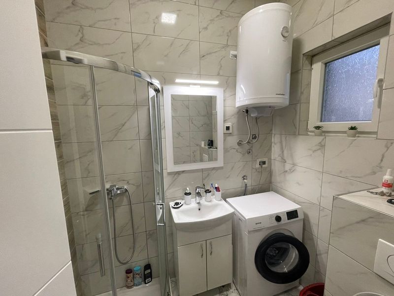 Fantastičan nov stan   namešten   useljiv 4