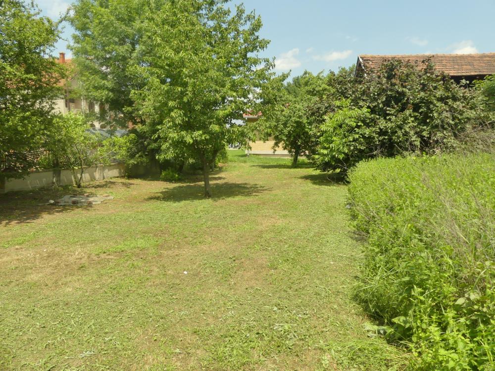 Spratna kuća u Rakitovo 2