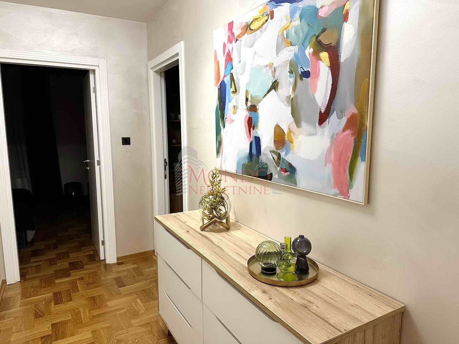 Namešten nov stan prekoputa delta planeta, cg, parking, Niš 4