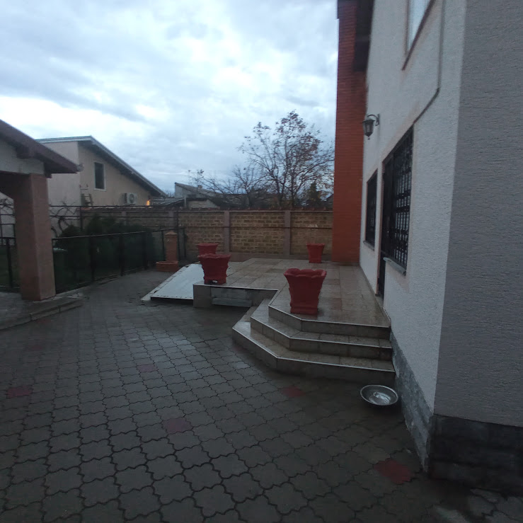 kuca NOVI SAD adice 180m pomocni objekat50m 4