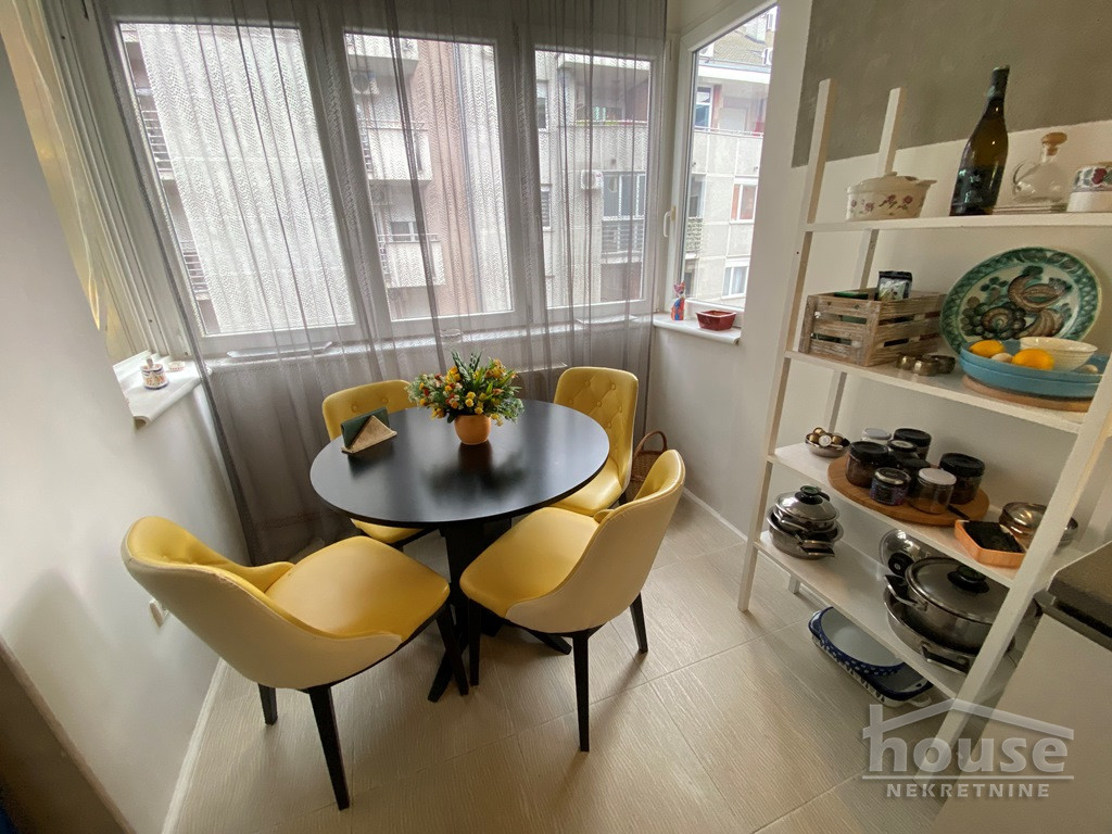 Stan,NOVI SAD,BULEVAR 56m2,154500€ , ID: 1060613 19