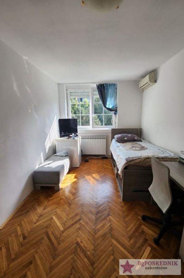 Zvezdara,Severni bulevar,Veljka Dugoševića,54m2 5