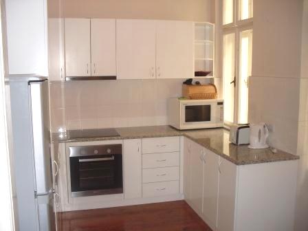 Trosoban stan  90 m2 u centru grada  Dositejeva ulica 3