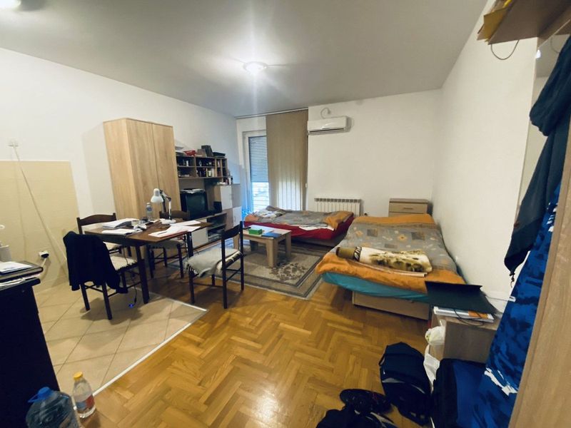 Fantastična garsonjera na top lokaciji   uknjižena   renovirana 2