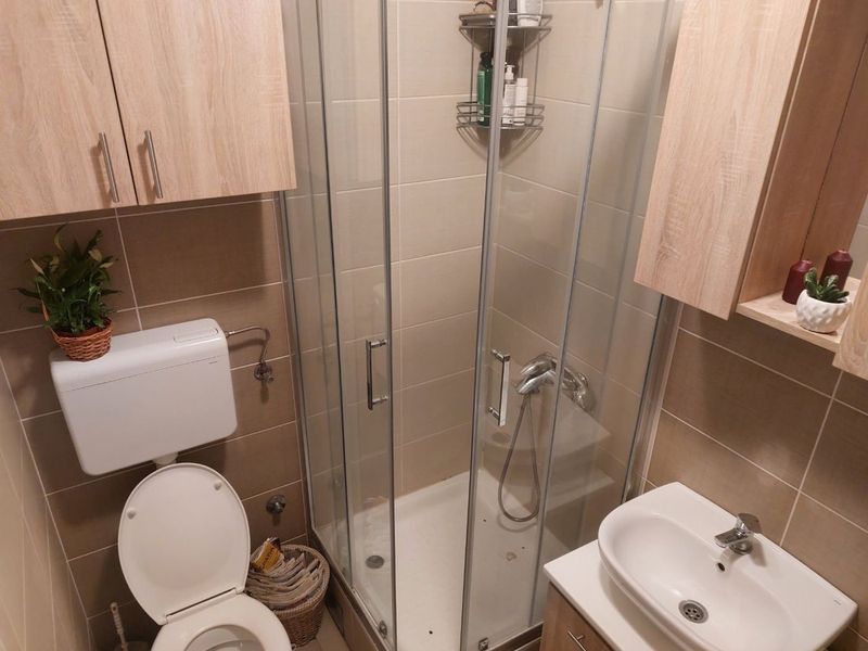 Fantastičan jednoiposoban stan   namešten   povoljno   4