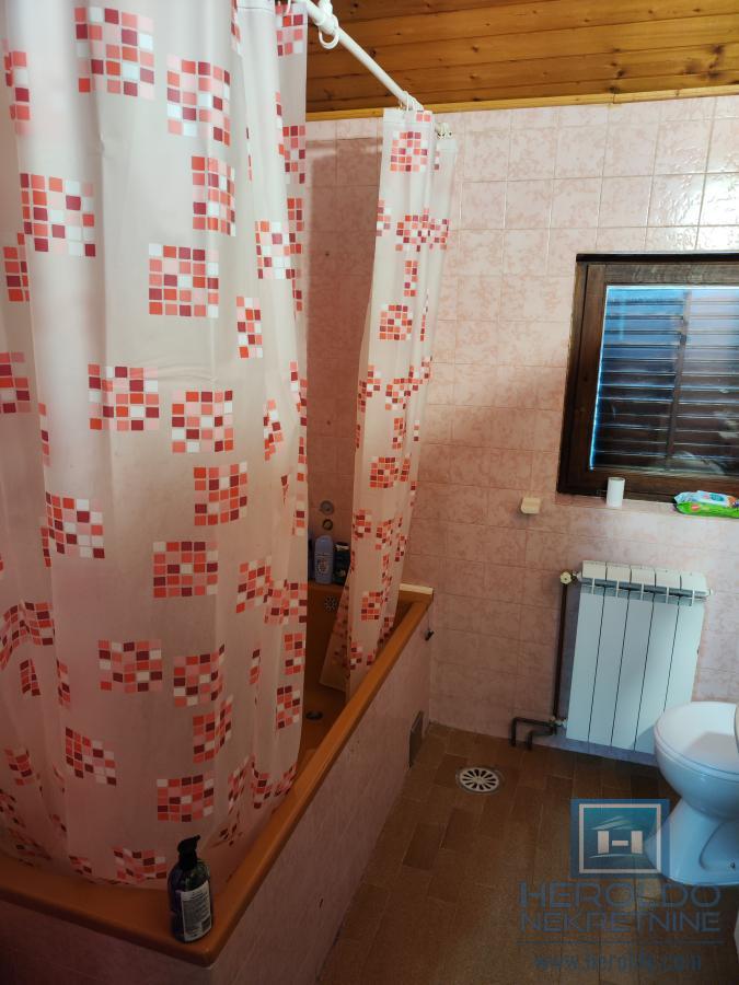 Legalizovana kuća na Budžinom brdu 25