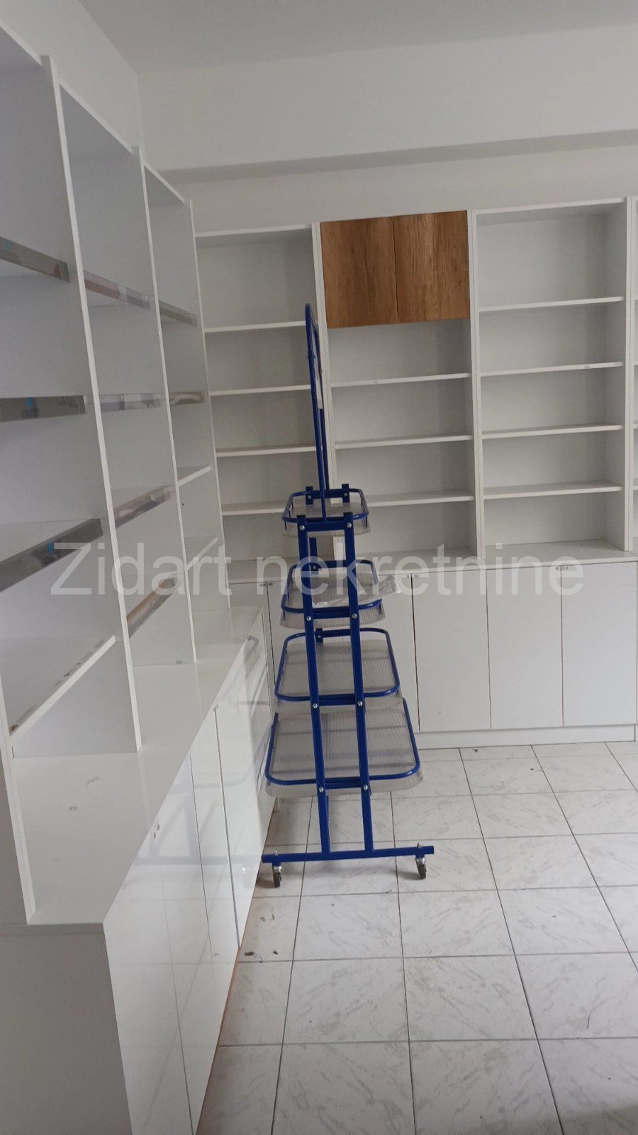 Voždovac, Vojvode Stepe, izdavanje lokala 85m2 6