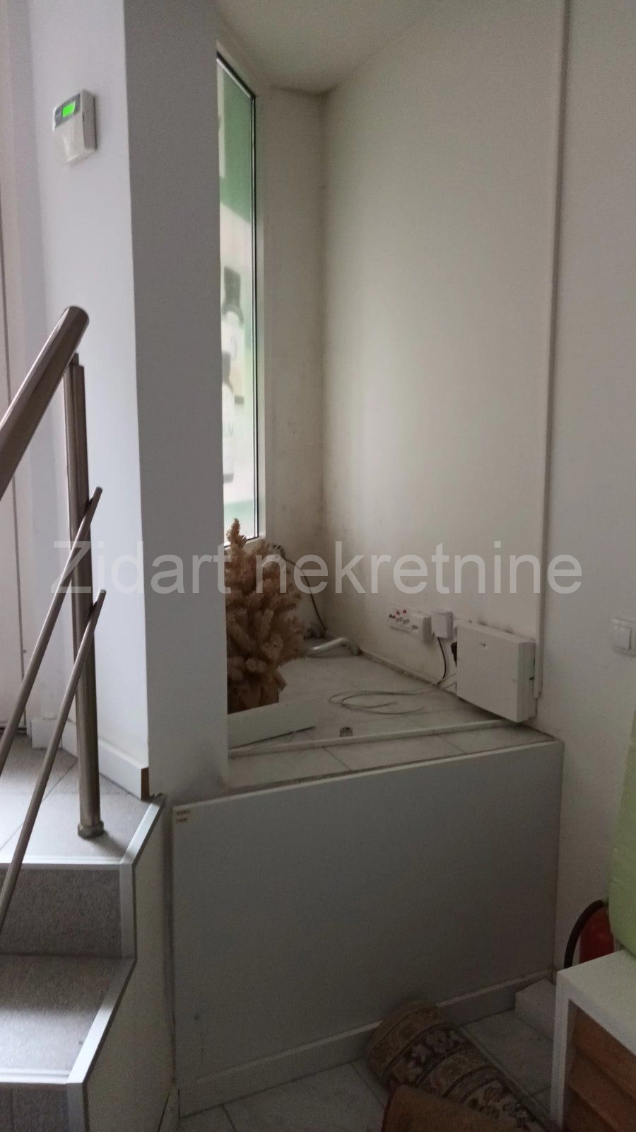 Voždovac, Vojvode Stepe, izdavanje lokala 85m2 12