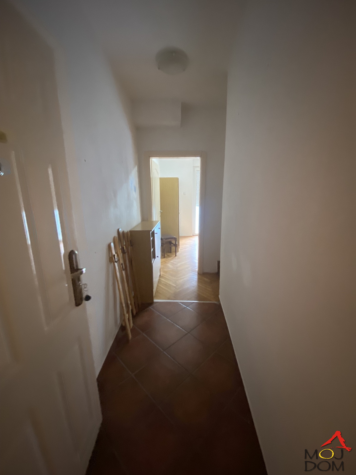 Stan,NOVI SAD,CENTAR,kv: 42, € 82400, ID: 1008555 11