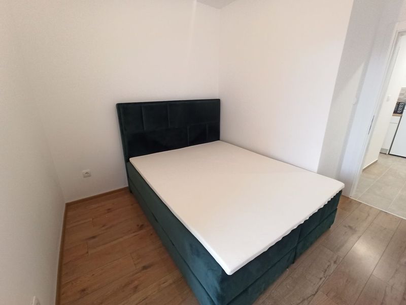 Kompletno renoviran stan na vrhunskoj lokaciji 4