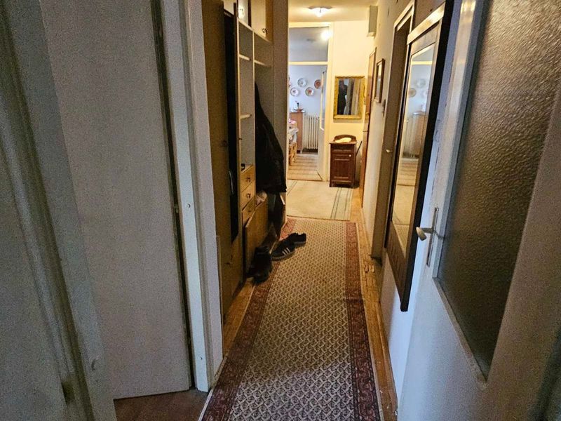 Retko u ponudi na ovoj lokaciji  Uknjižen 1 1 4