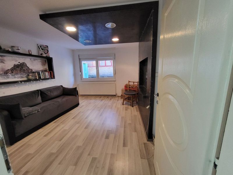 Stan u dvorištu zgrade   uknjižen 1 1   sjajna lokacija 4