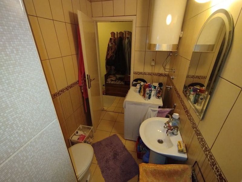 Dvosoban Limanski stan   uknjižen 1 1 5