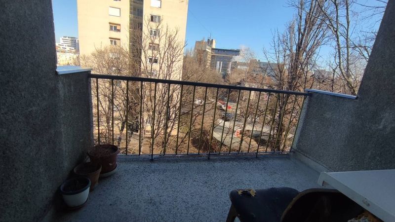 Fantastična lokacija   Može na kredit   idealna za izdavanje 5