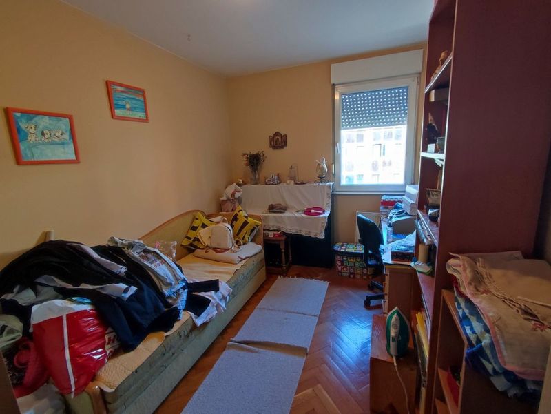 Komforan porodični stan na izuzetnoj lokaciji   3