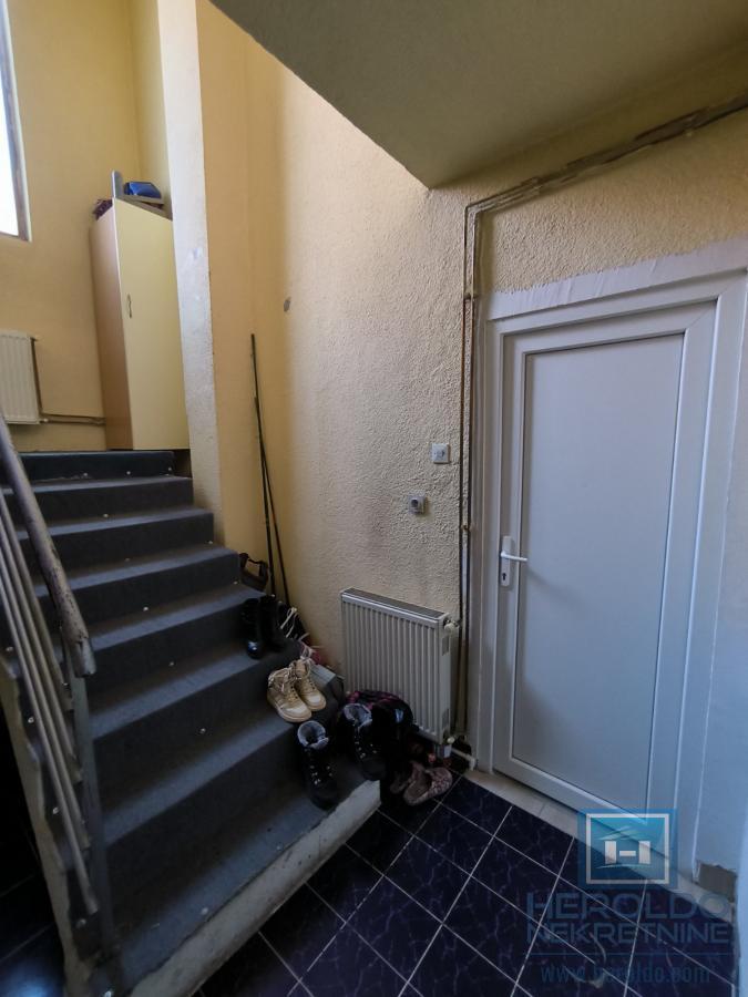 Na prodaju spratna kuća u Ćupriji 10