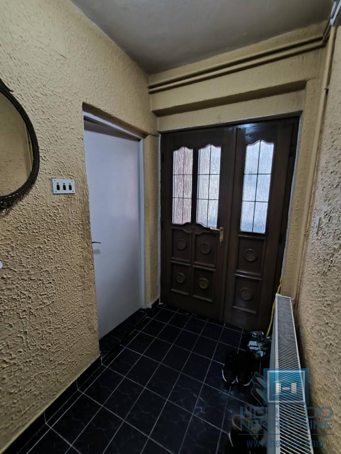 Na prodaju spratna kuća u Ćupriji 8