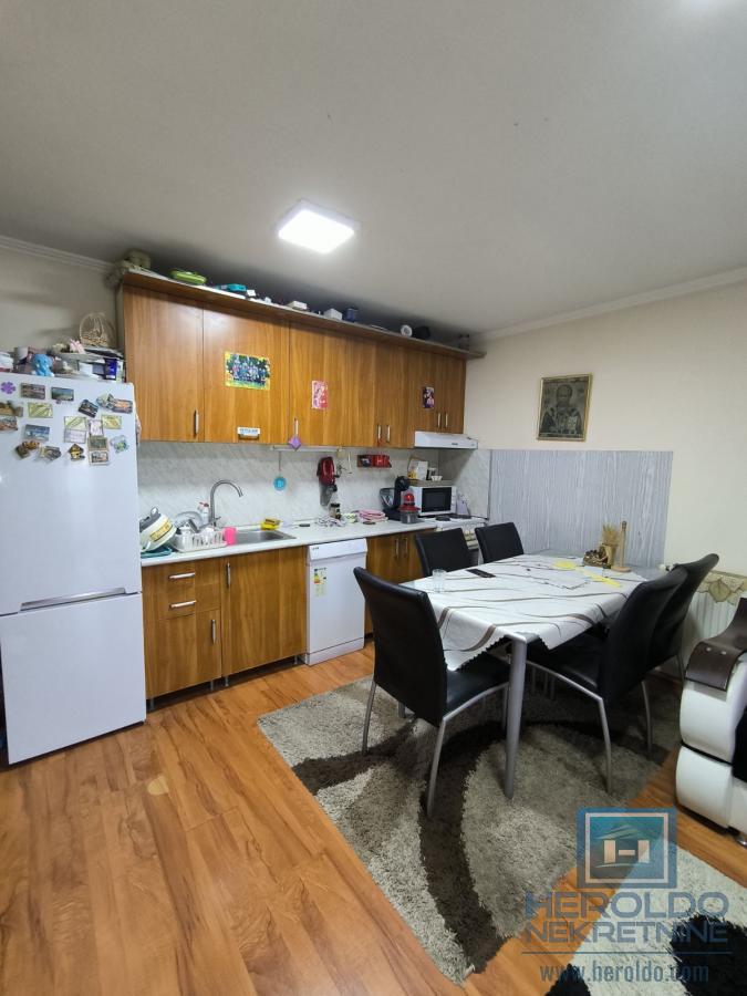 Na prodaju spratna kuća u Ćupriji 2