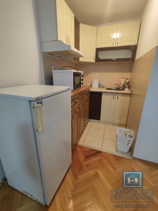 Trosoban stan u blizini Akva parka 7