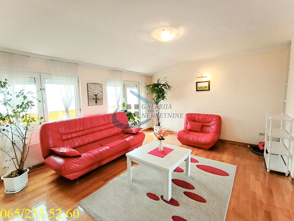 Vračar  Hram Sv  Save   Stojana Protića 85m2 2