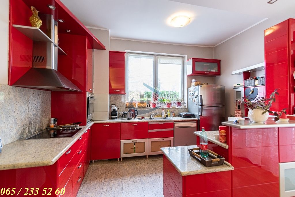 Zvezdara  Zvezdarska šuma   Nerodimska 491m2  plac 461m2 3