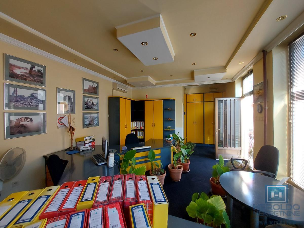 Kancelarijski prostor od 50m2 u centru 2