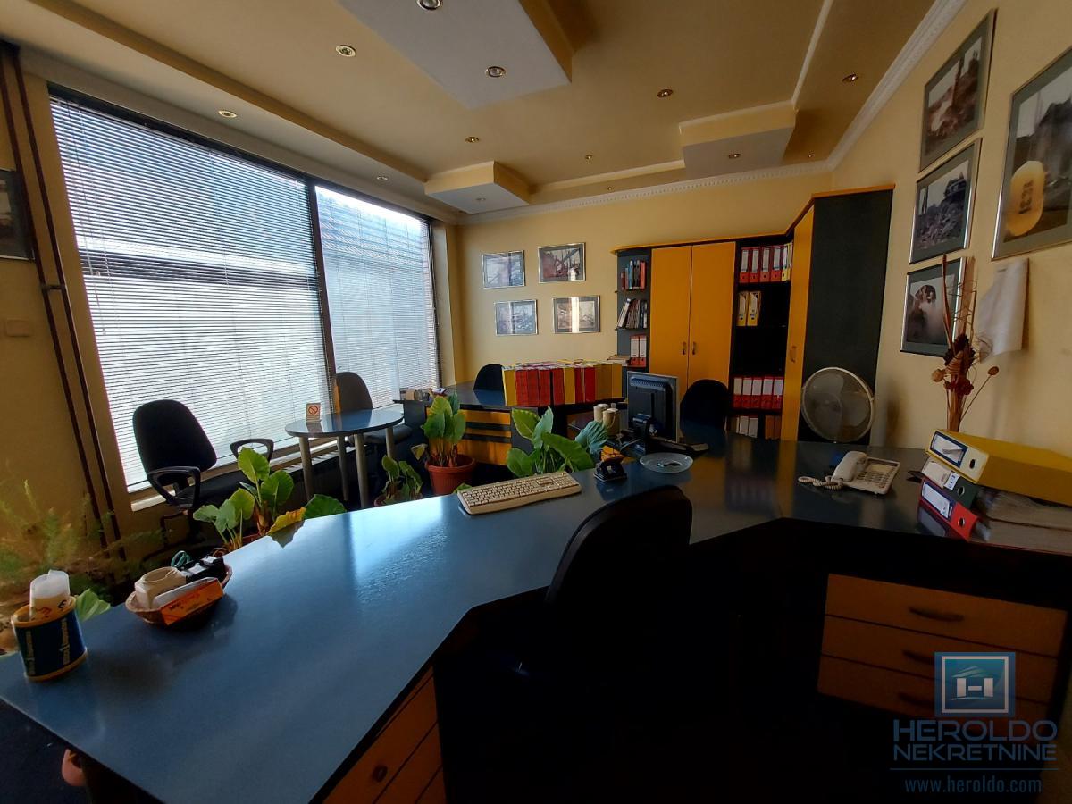 Kancelarijski prostor od 50m2 u centru 3