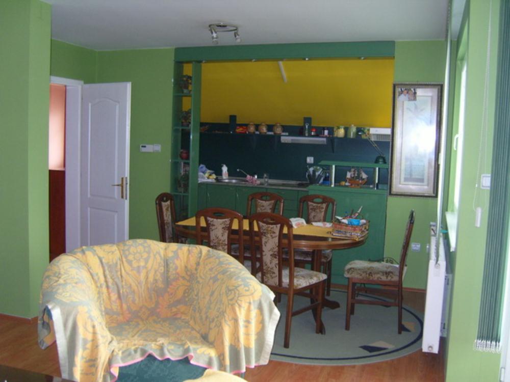 Kuća sa poslovnim prostorom 3