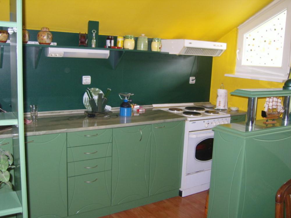 Kuća sa poslovnim prostorom 6