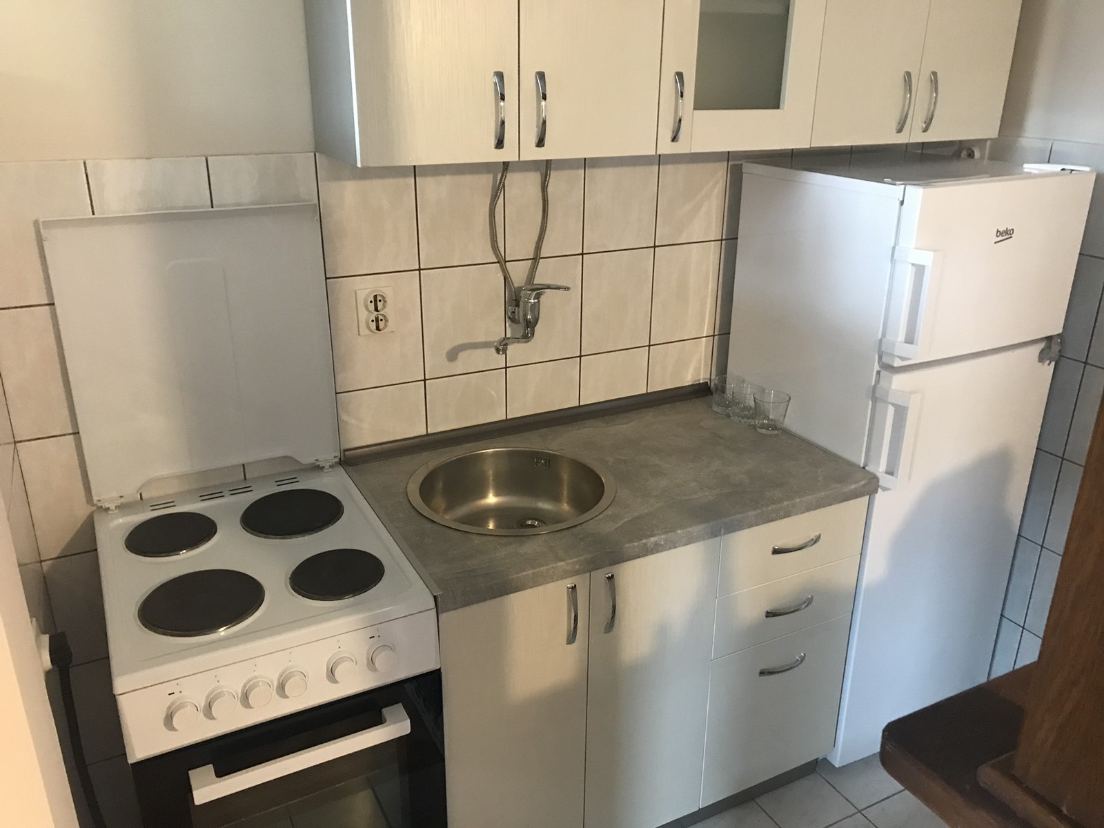 Izdajem stan 45m2 u Nišu Palilula bespl parking 3