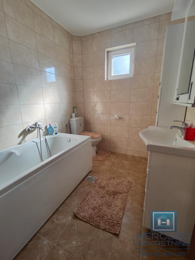 Prelepa nova kuća na Budžinom brdu 31