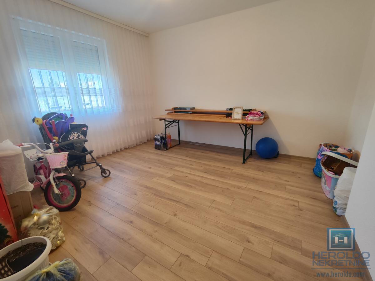 Prelepa nova kuća na Budžinom brdu 36