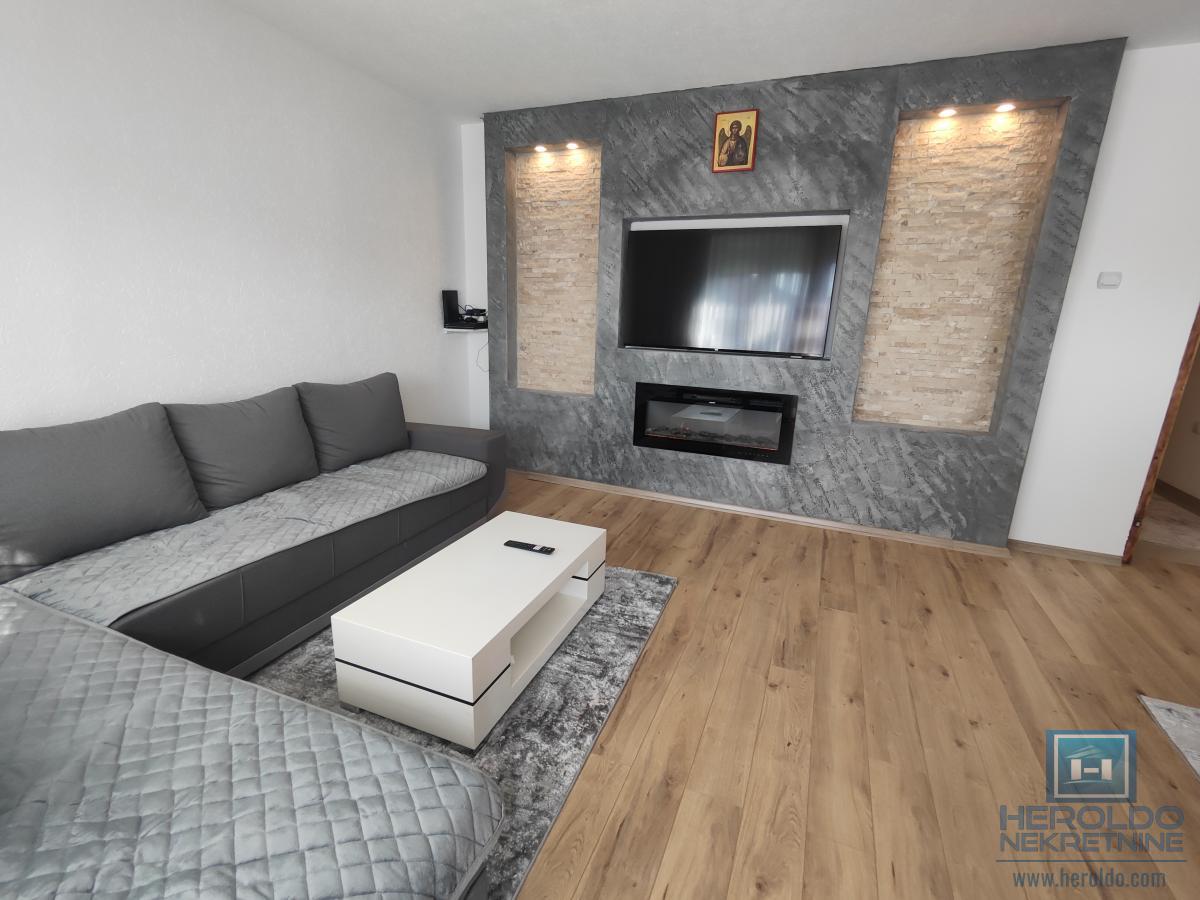 Prelepa nova kuća na Budžinom brdu 8