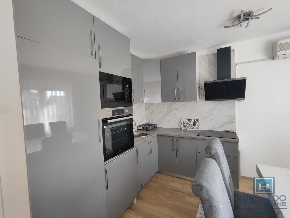 Prelepa nova kuća na Budžinom brdu 9