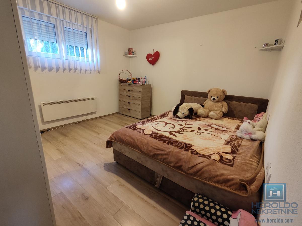 Prelepa nova kuća na Budžinom brdu 19