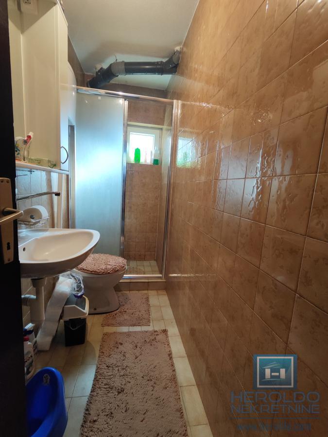 Prelepa nova kuća na Budžinom brdu 21