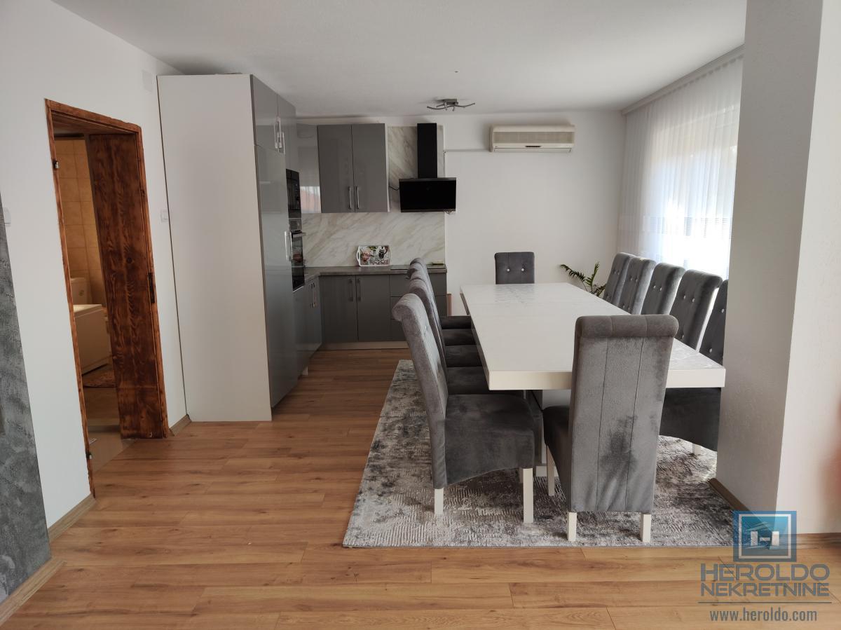 Prelepa nova kuća na Budžinom brdu 7