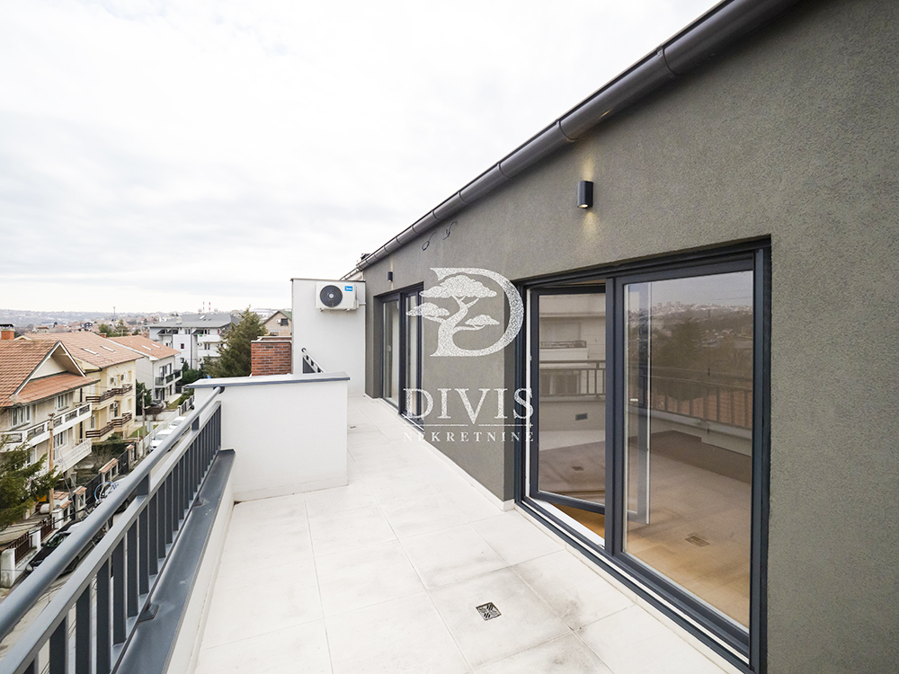 Nov  trosoban stan na Voždovcu  useljiv  92m2 5