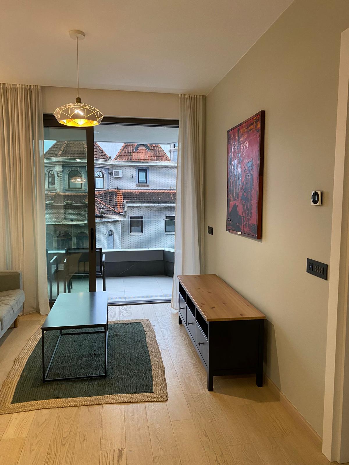 IZDAJEM STAN NOVI DORĆOL 10