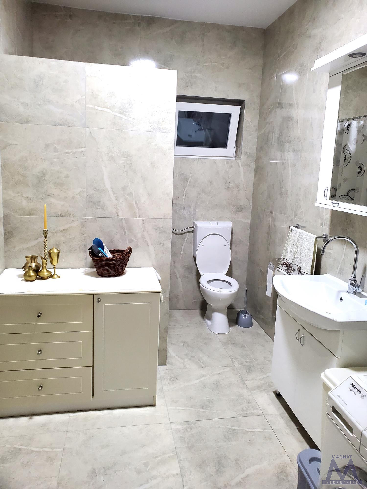 Kuca,PETROVARADIN,MIŠELUK,kv: 520, € 420000, ID: 3002084 13