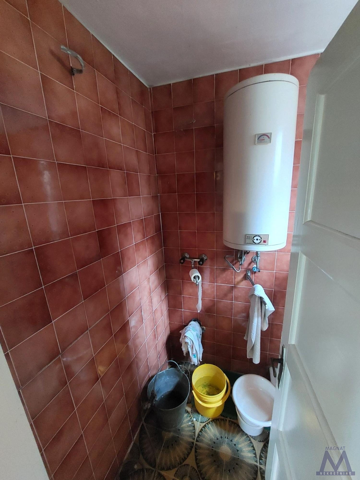 Kuca,SREMSKA KAMENICA,POPOVICA,kv: 420, € 105000, ID: 3002081 9