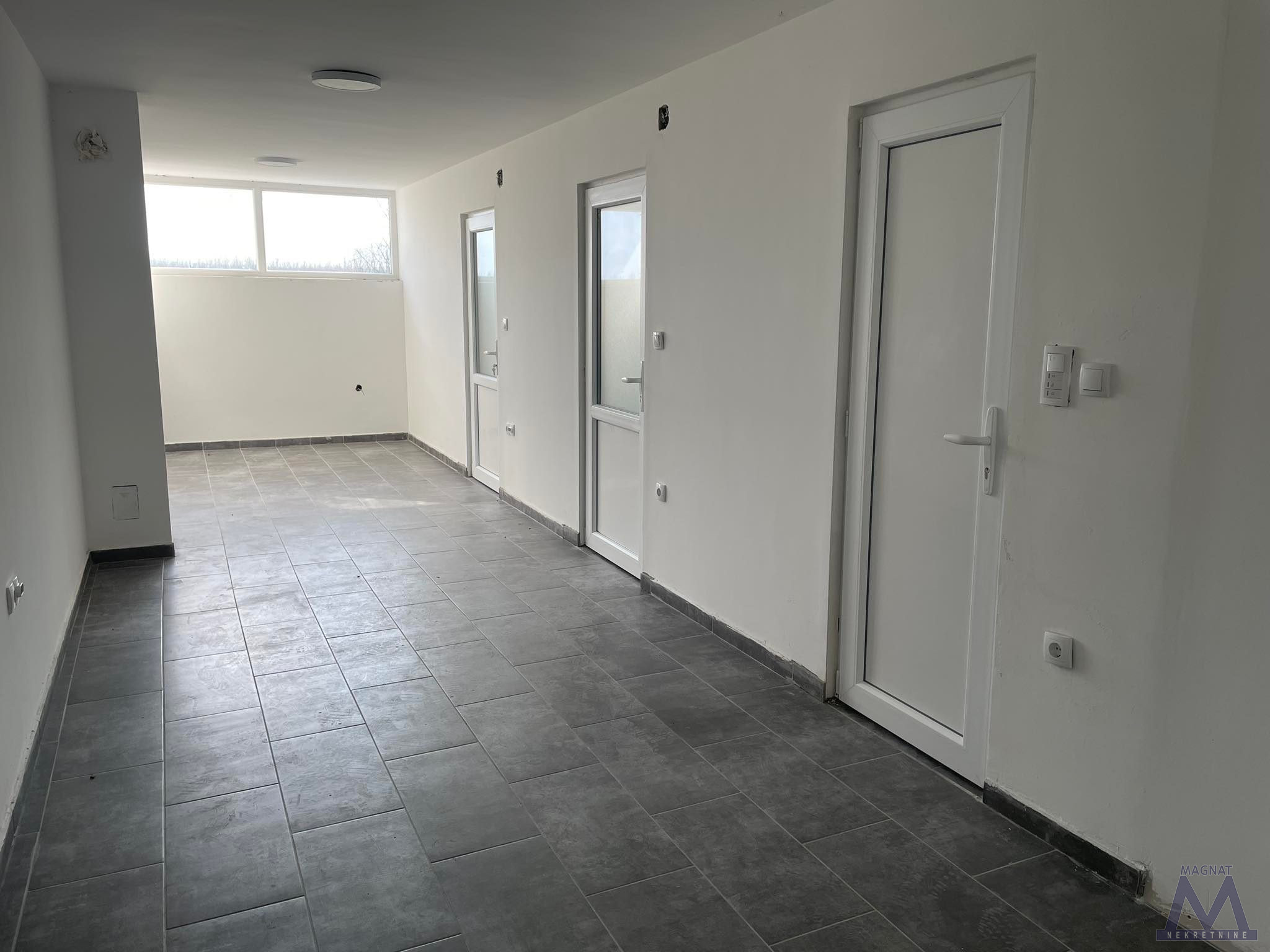 Poslovni prostor,KAĆ,KAĆ,kv: 500, € 1500, ID: 9101530 6