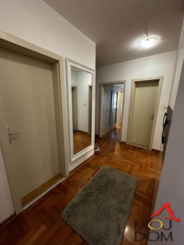 Stan,NOVI SAD,JUGOVIĆEVO,kv: 98, € 200000, ID: 1027599 8