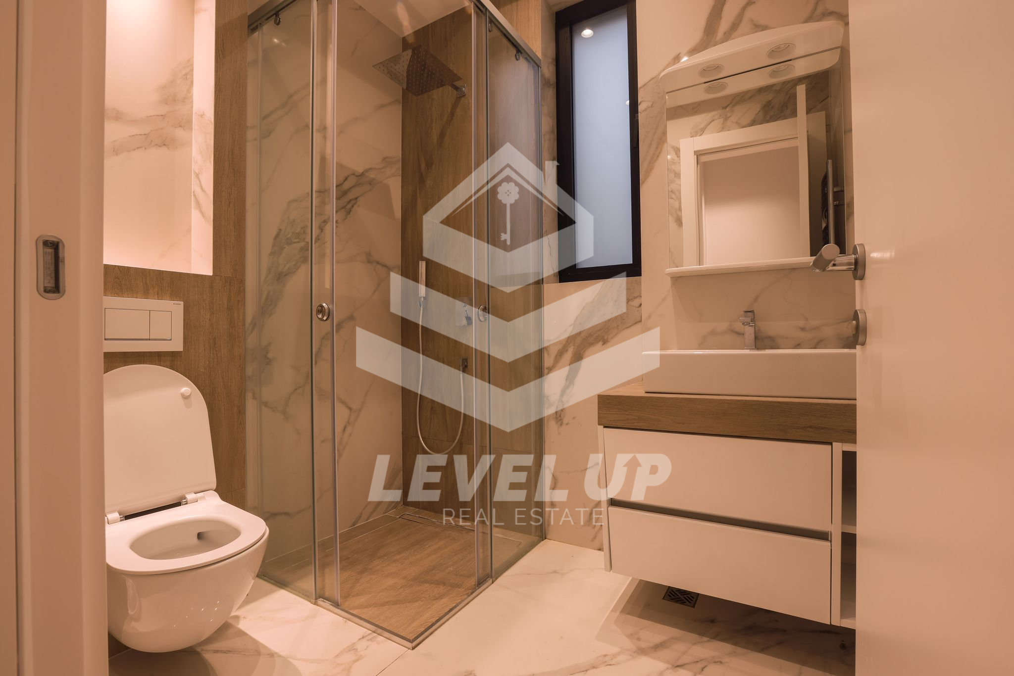 Dedinje blizina Pink a    Lux  5 0 9