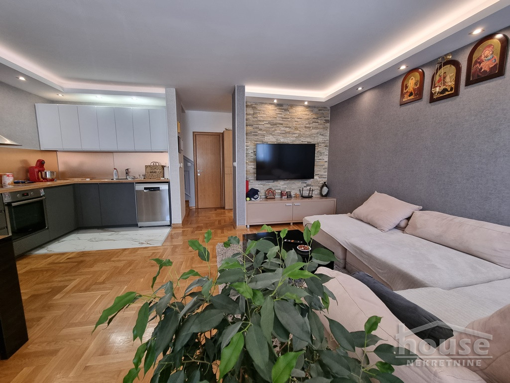 Stan,NOVI SAD,SOCIJALNO 86m2,213200€ , ID: 1056359 8