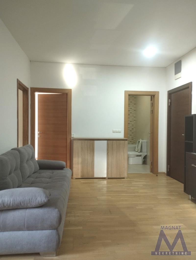 Stan,NOVI SAD,CENTAR,kv: 53, € 500, ID: 9101710 1