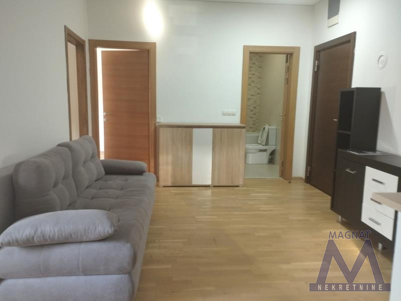 Stan,NOVI SAD,CENTAR,kv: 53, € 500, ID: 9101710 2