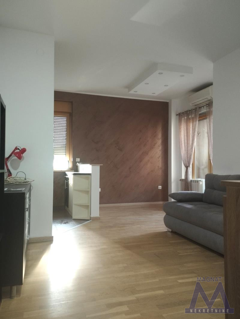 Stan,NOVI SAD,CENTAR,kv: 53, € 500, ID: 9101710 4