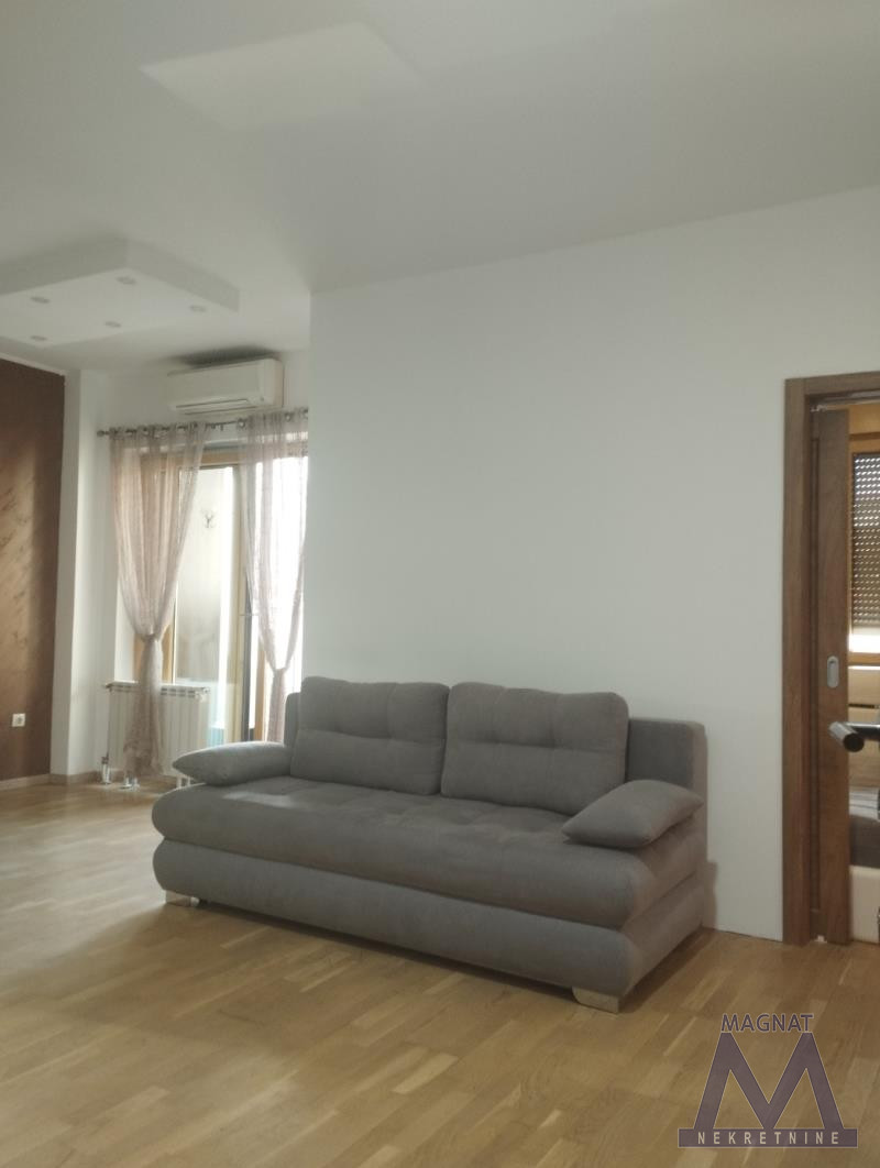 Stan,NOVI SAD,CENTAR,kv: 53, € 500, ID: 9101710 5